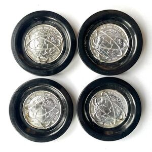 Set 4 1964 New York Worlds Fair Black Silver Plastic Coasters Unisphere